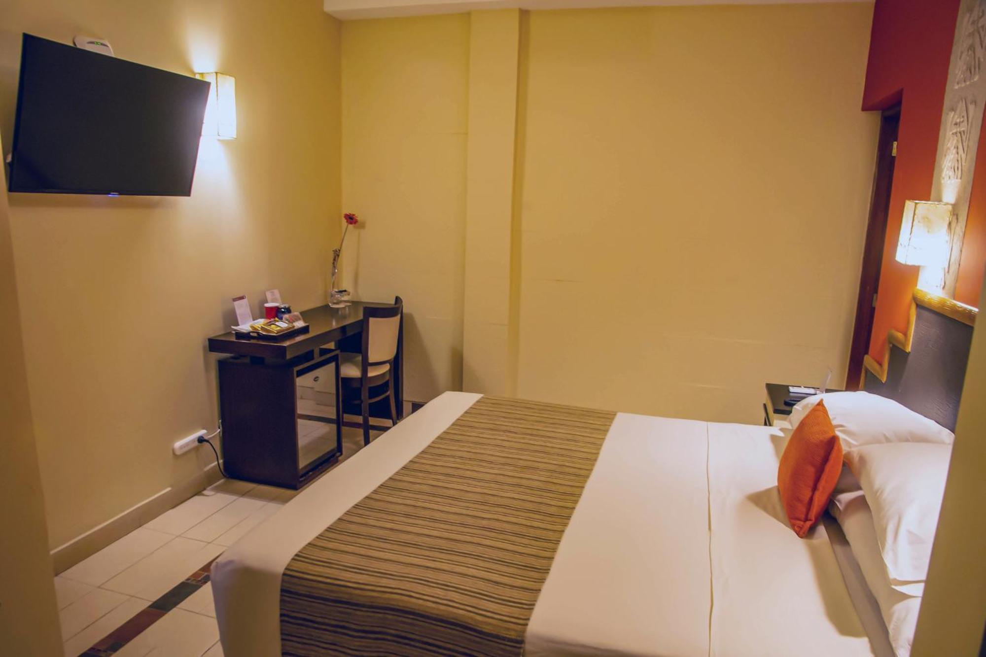 Hotel Inkai Salta Buitenkant foto